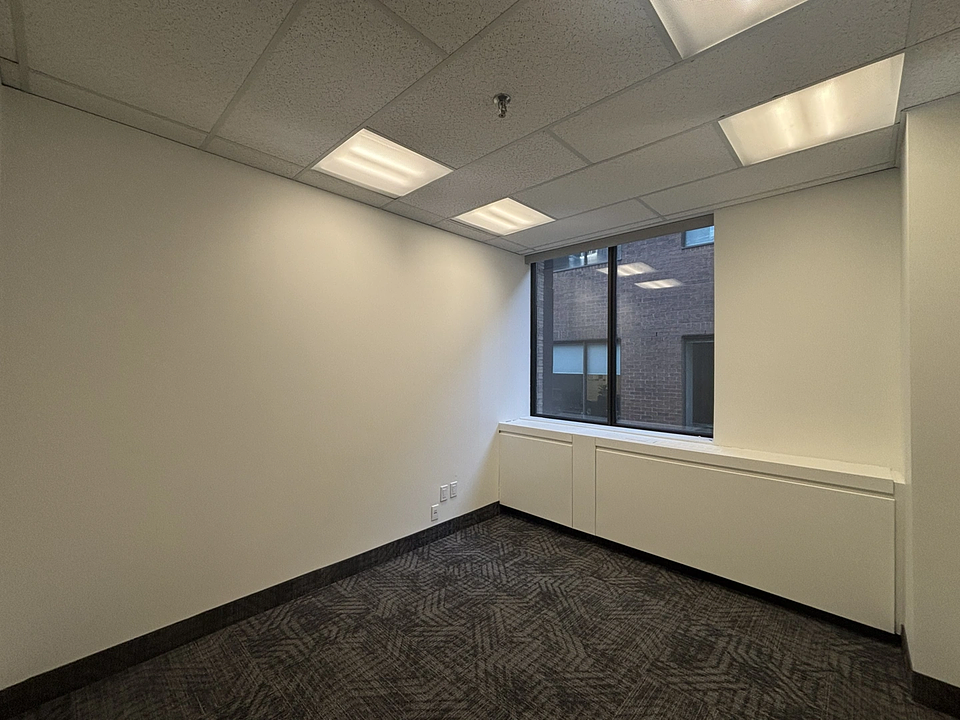 1000 - 360 Bay Street, Toronto, ON