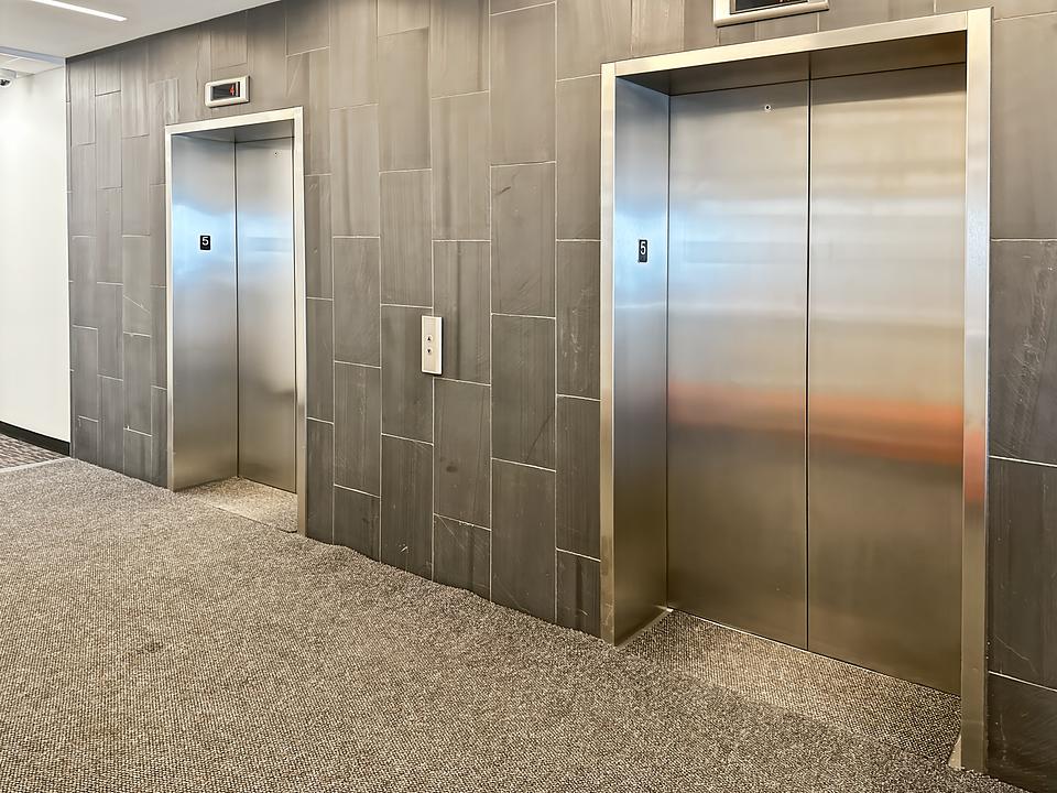 T500 - 3055 Boulevard Saint-Martin Ouest, Laval, QC