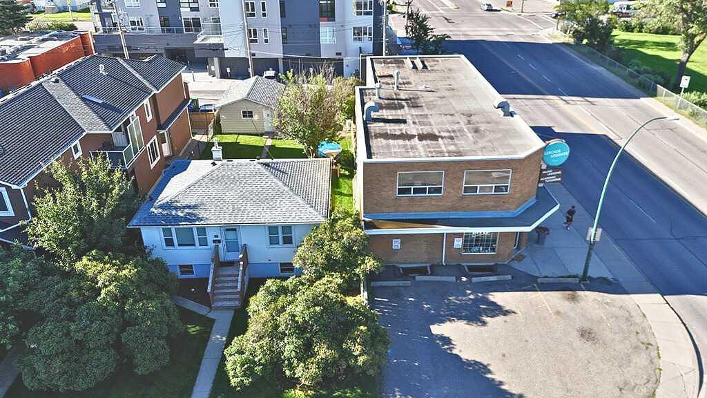 2116 14 Street Northwest, Calgary, AB