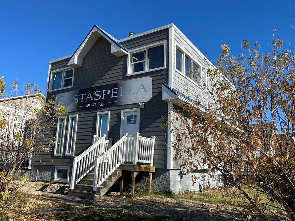 9731 100 Avenue, Grande Prairie, AB