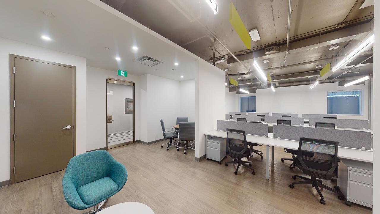 621 - 111 Peter Street, Toronto, ON