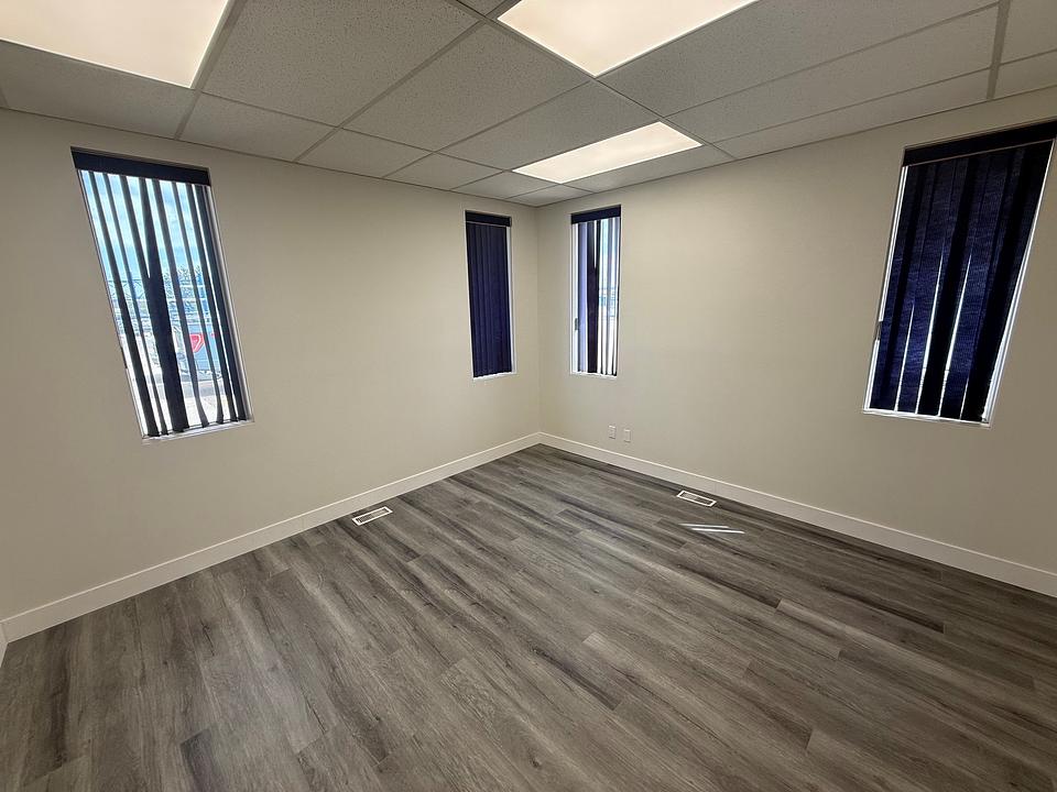 170 - 8319 Chiles Industrial Avenue, Red Deer, AB