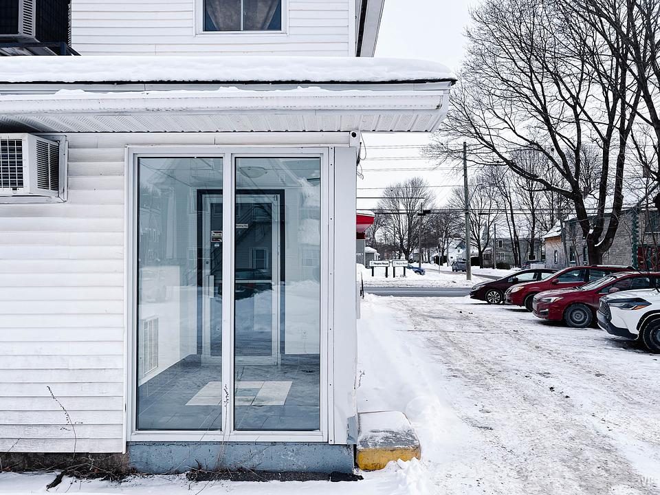 289 Regent Street, Fredericton, NB