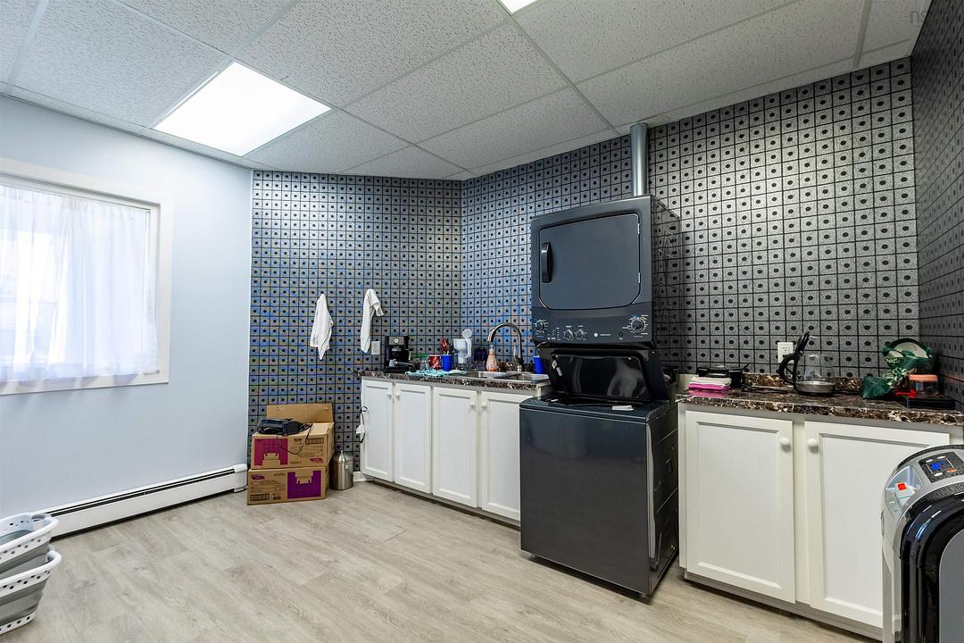 250 Main Street, Yarmouth, NS