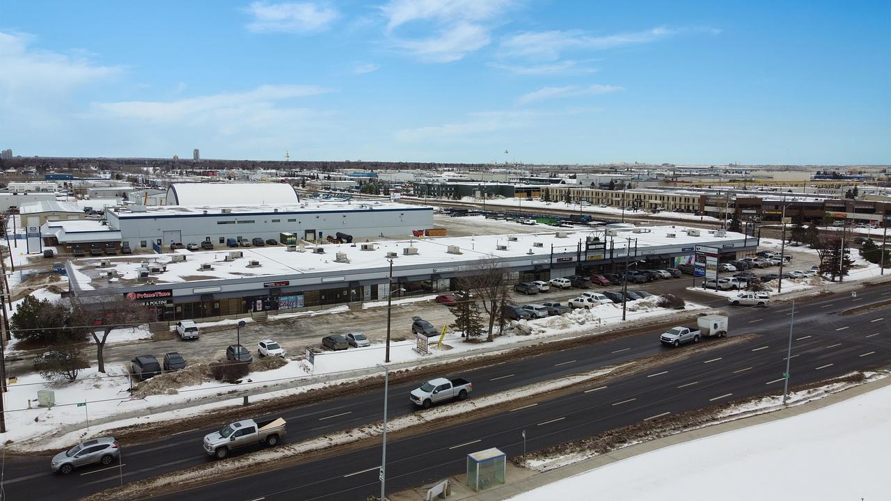 9122 51 Ave NW, Edmonton, AB