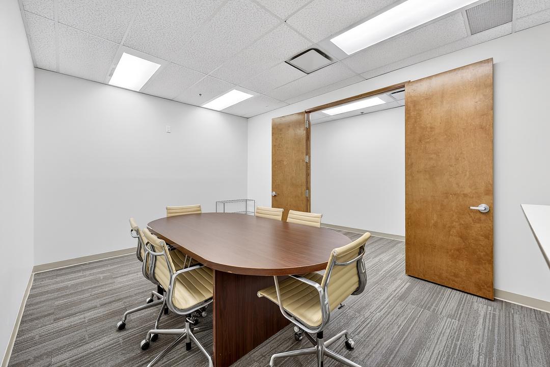 396 11 Avenue Southwest, Calgary, AB