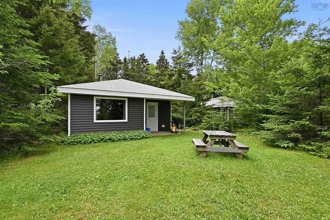 320 Cove Road, Economy, NS