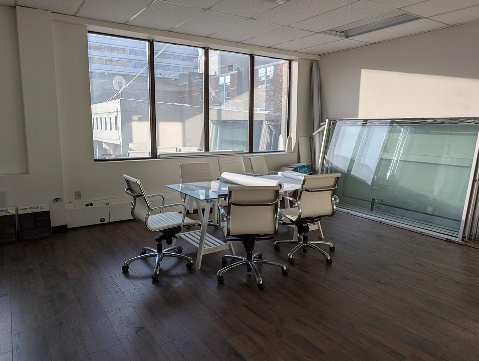 10525 Jasper Avenue, Edmonton, AB