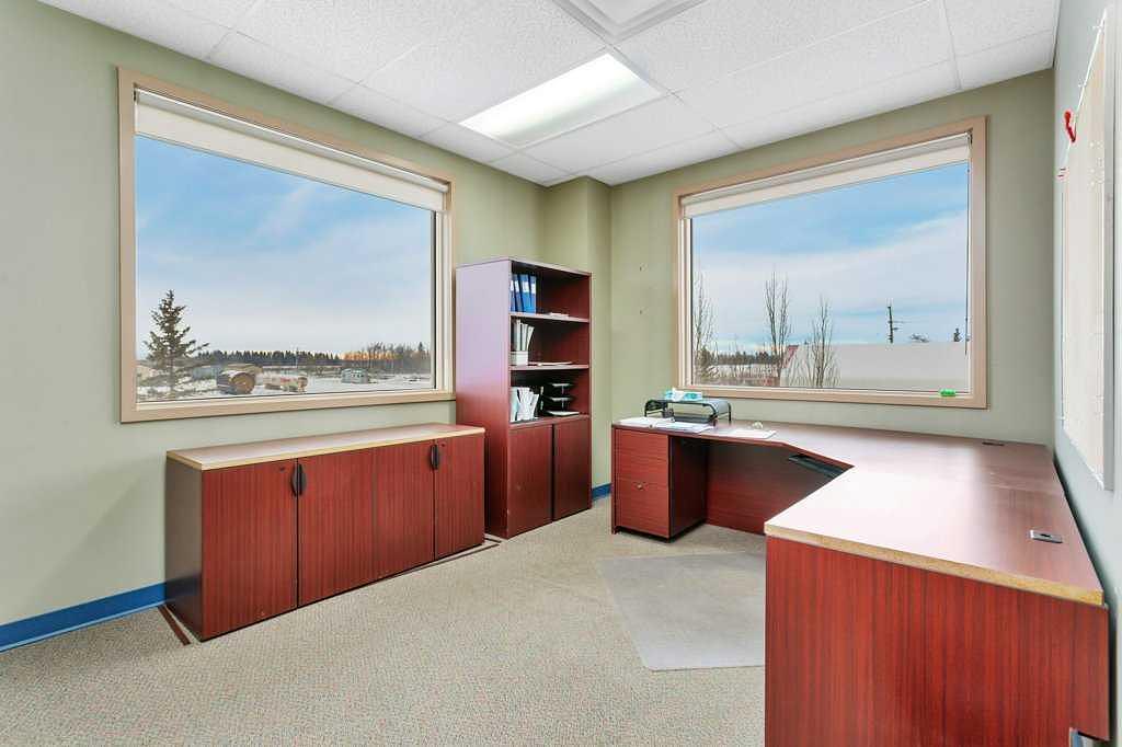 22 Mckenzie Drive, Red Deer County, AB