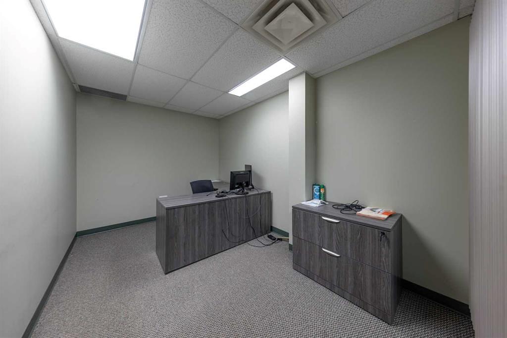 5912 50 Avenue, Lloydminster, AB