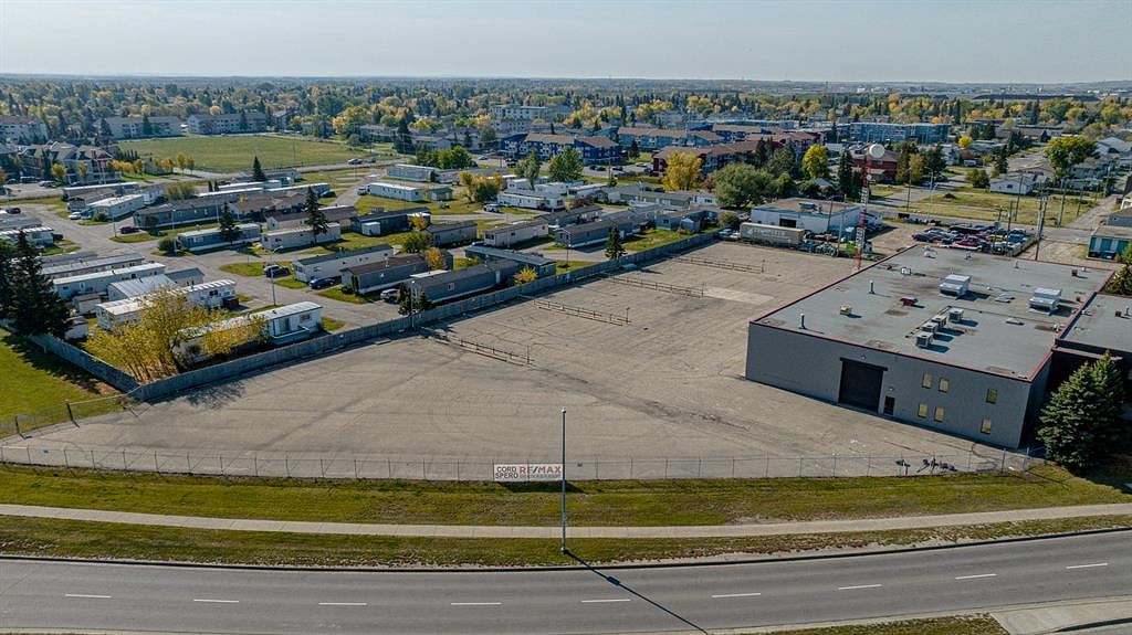 9717 97 Avenue, Grande Prairie, AB