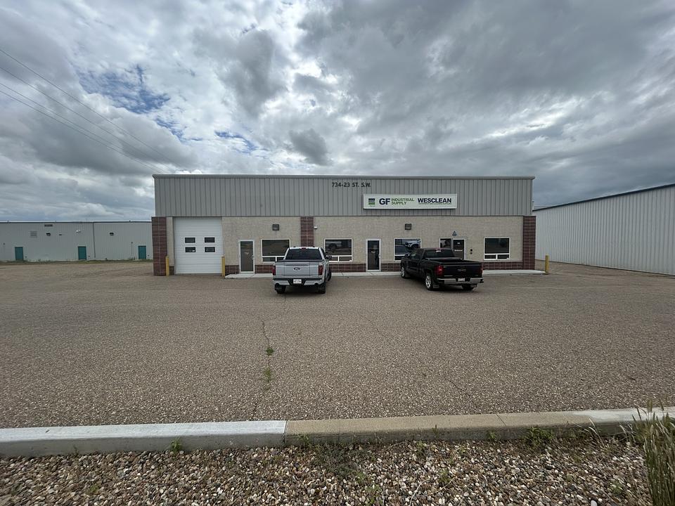 734 23 Street Southwest, Medicine Hat, AB