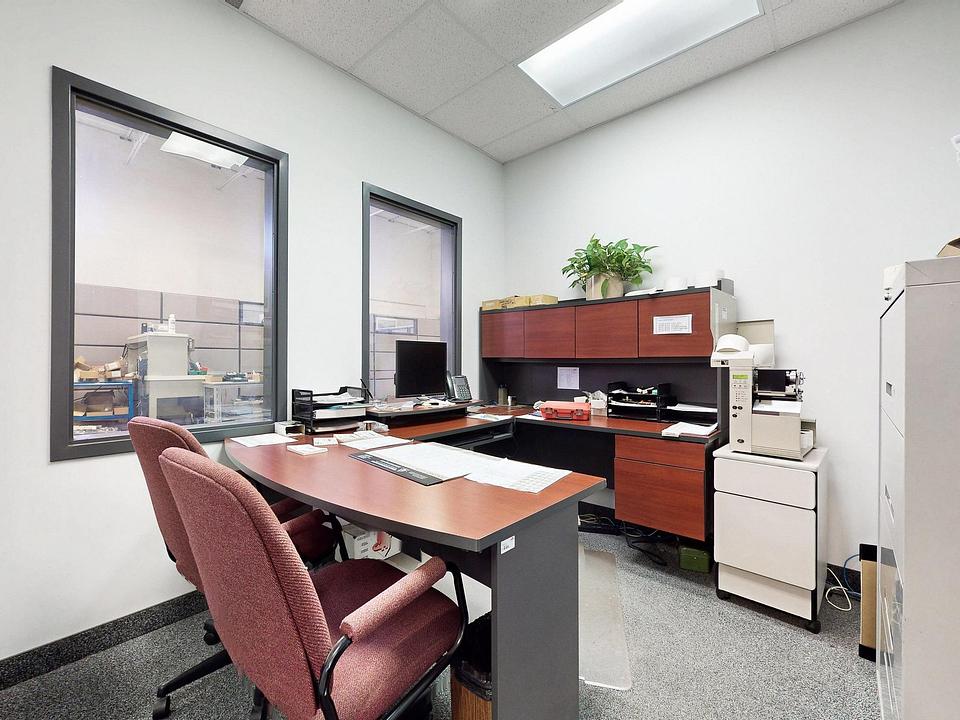 949 Kamato Rd, Mississauga, ON
