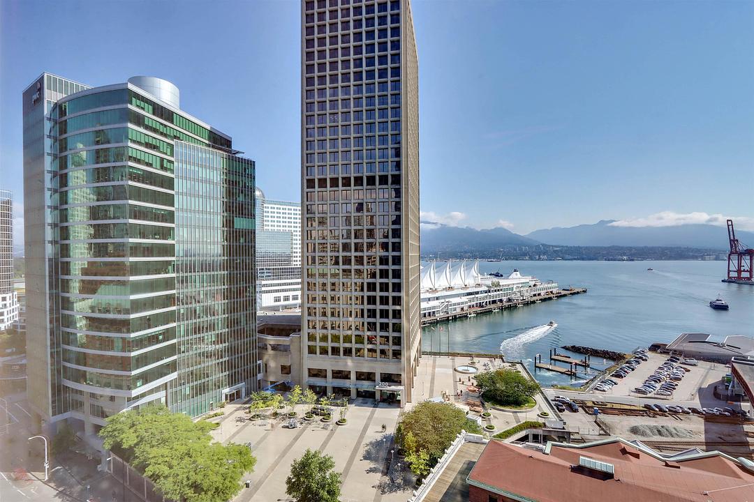 1390 - 320 Granville Street, Vancouver, BC