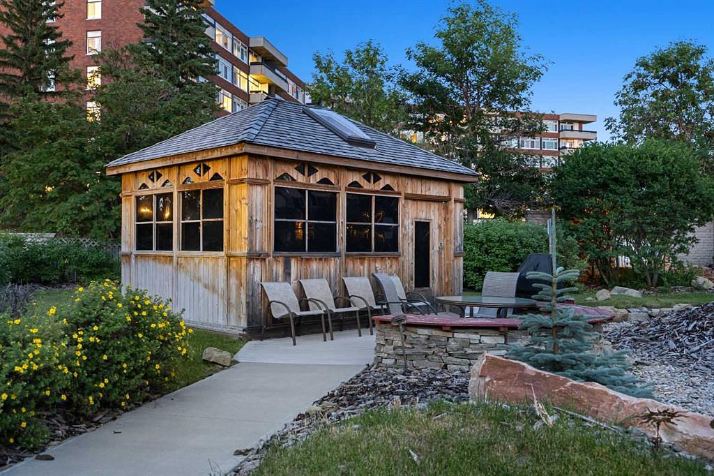 204 - 4603 Varsity Drive Northwest, Calgary, AB