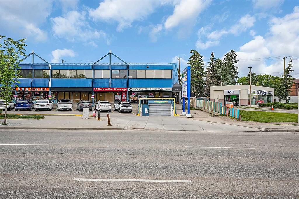222 16 Avenue Northeast, Calgary, AB