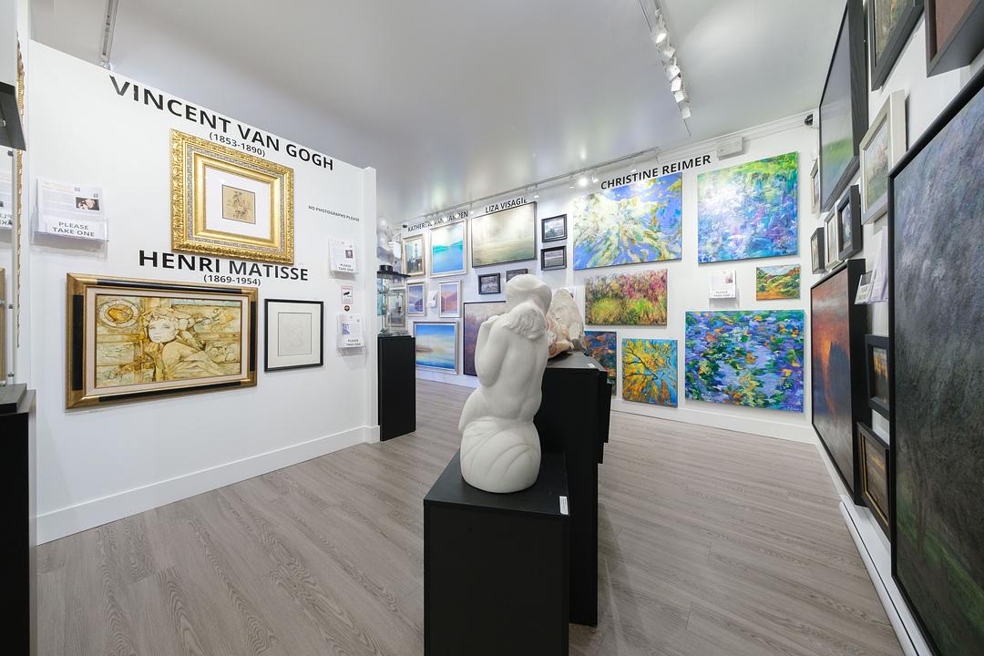 2235 Granville St, Vancouver, BC