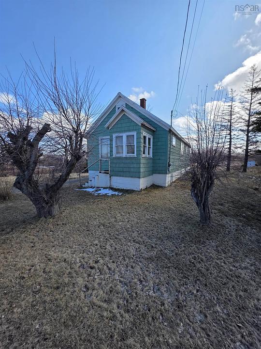 660 Grand Lake Road, Sydney, NS