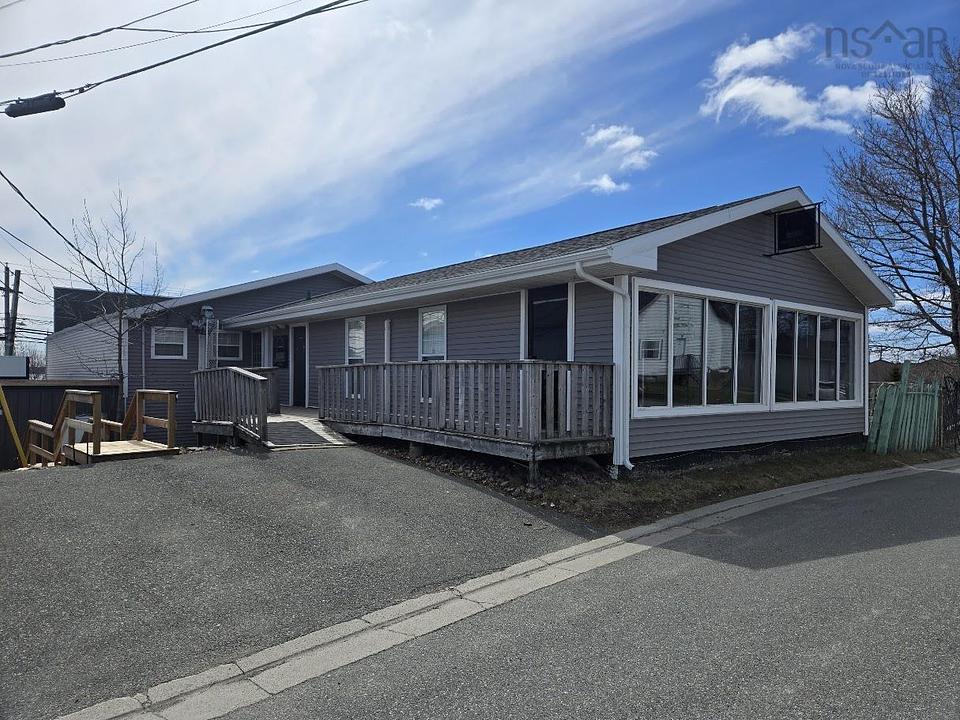 208 Commercial Street, North Sydney, NS