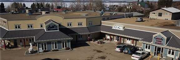 5015 50 Street, Sylvan Lake, AB