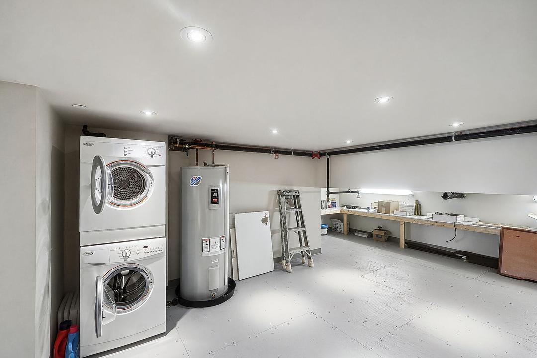 rdc-ss - 4920 Rue Sherbrooke Ouest, Westmount, QC