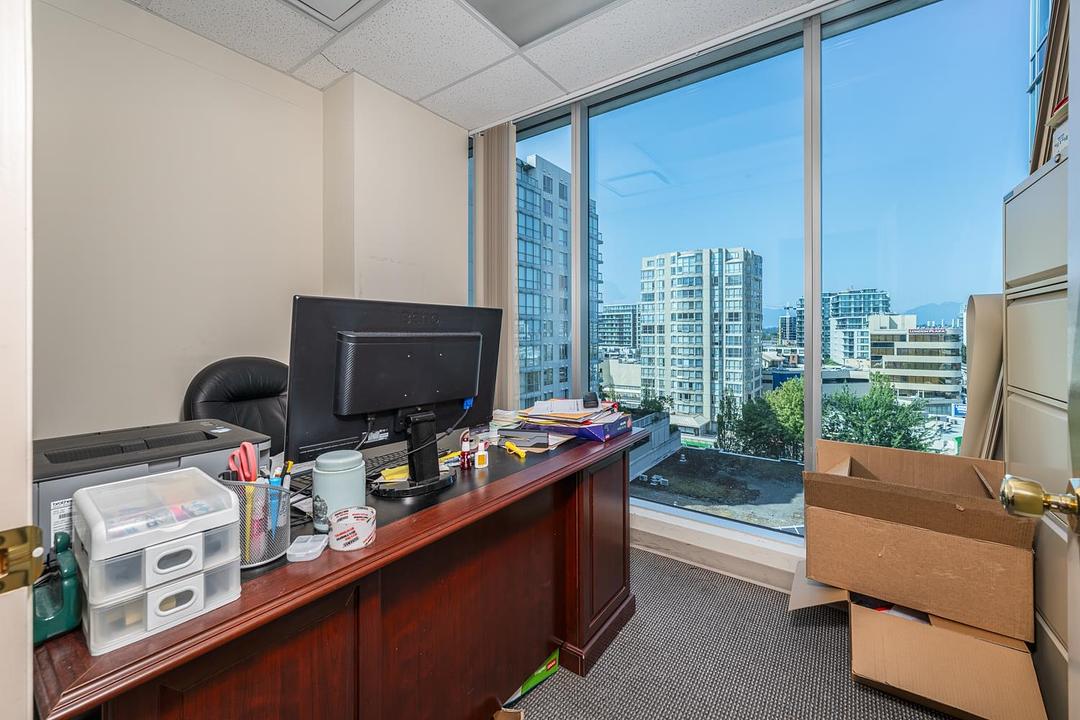 629-6081 Number 3 Road, Richmond, BC