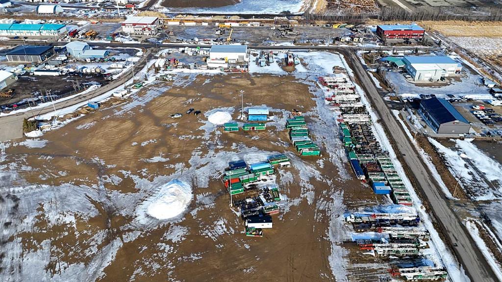 2 Charles Industrial Way, Sylvan Lake, AB