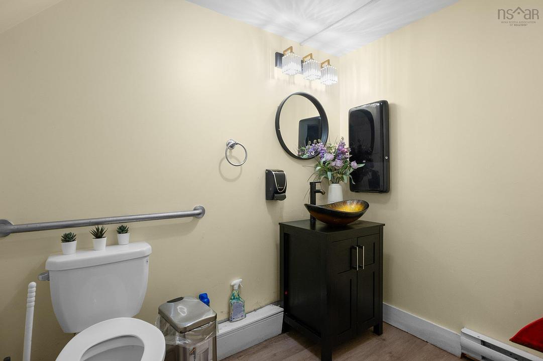 815 Bedford Highway, Bedford, NS