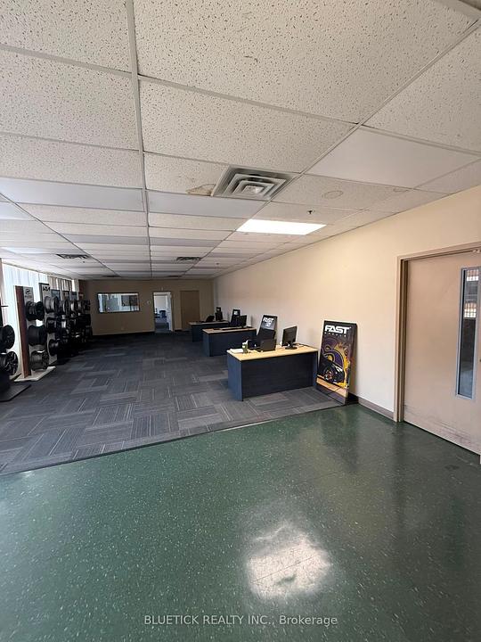 13-15 - 1738 Orangebrook Court, Pickering, ON