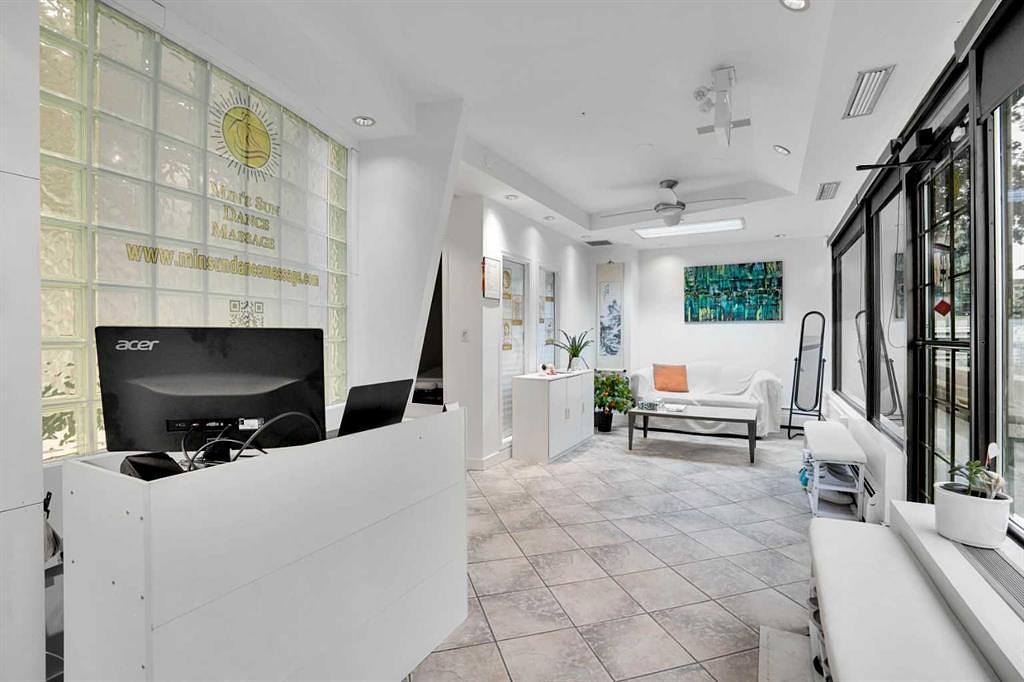 1330 12 Avenue Southwest, Calgary, AB