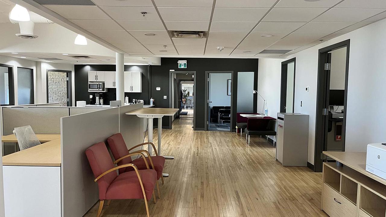 West Unit - 211 Bannatyne Ave, Winnipeg, MB