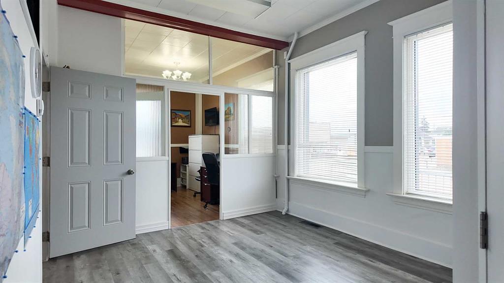 2124 20 Street, Delburne, AB