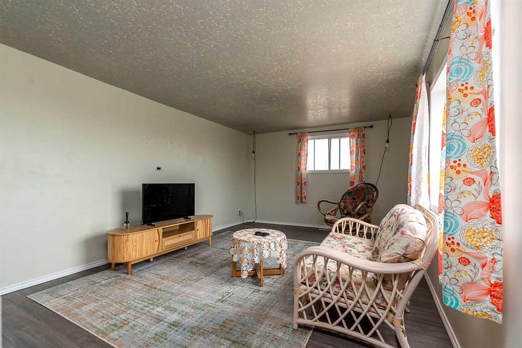 202 Main Street, Maidstone, SK