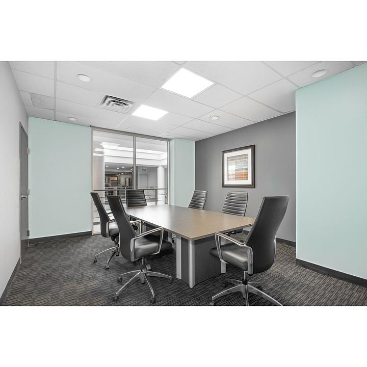 Office space for rent for 3 persons in Richmond Hill  - 9225 Leslie St, Richmond Hill, ON