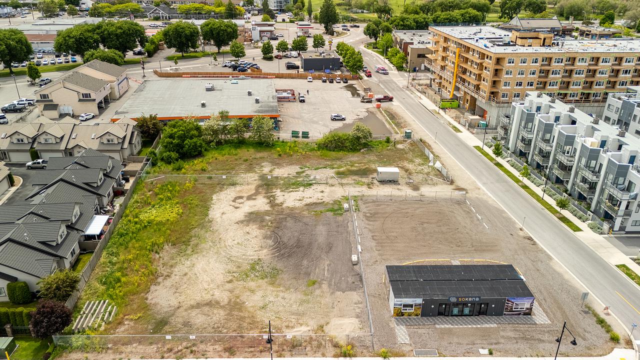 1102 Burnaby Avenue, Penticton, BC