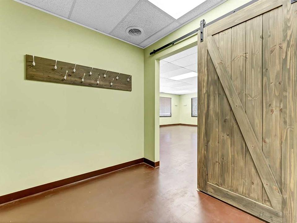 202A - 140 Maple Avenue Southeast, Medicine Hat, AB