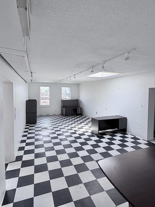 300 - 411 Queen Street West, Toronto, ON
