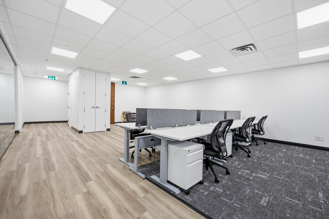 300 - 360 Bay Street, Toronto, ON