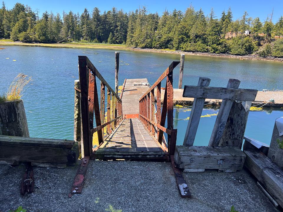 983 Peninsula Road, Ucluelet, BC