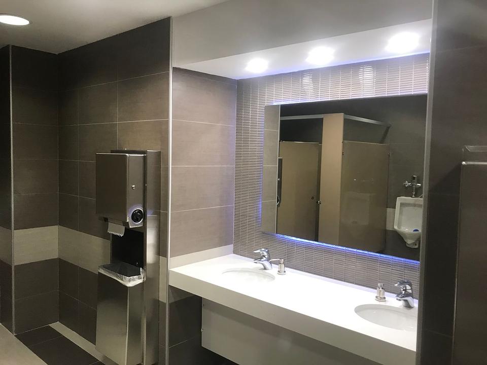 205 - 277 Lakeshore Road East, Oakville, ON