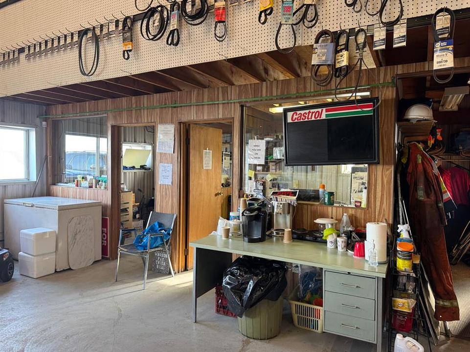 219 Railway Avenue Southeast, Youngstown, AB