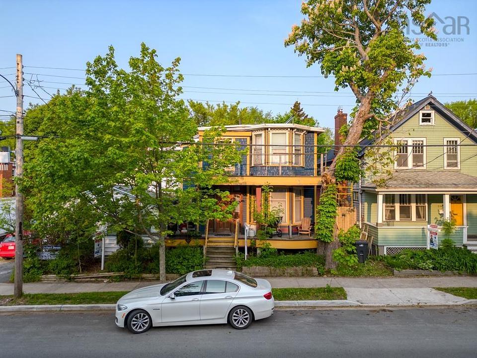 2070 Oxford Street, Halifax, NS