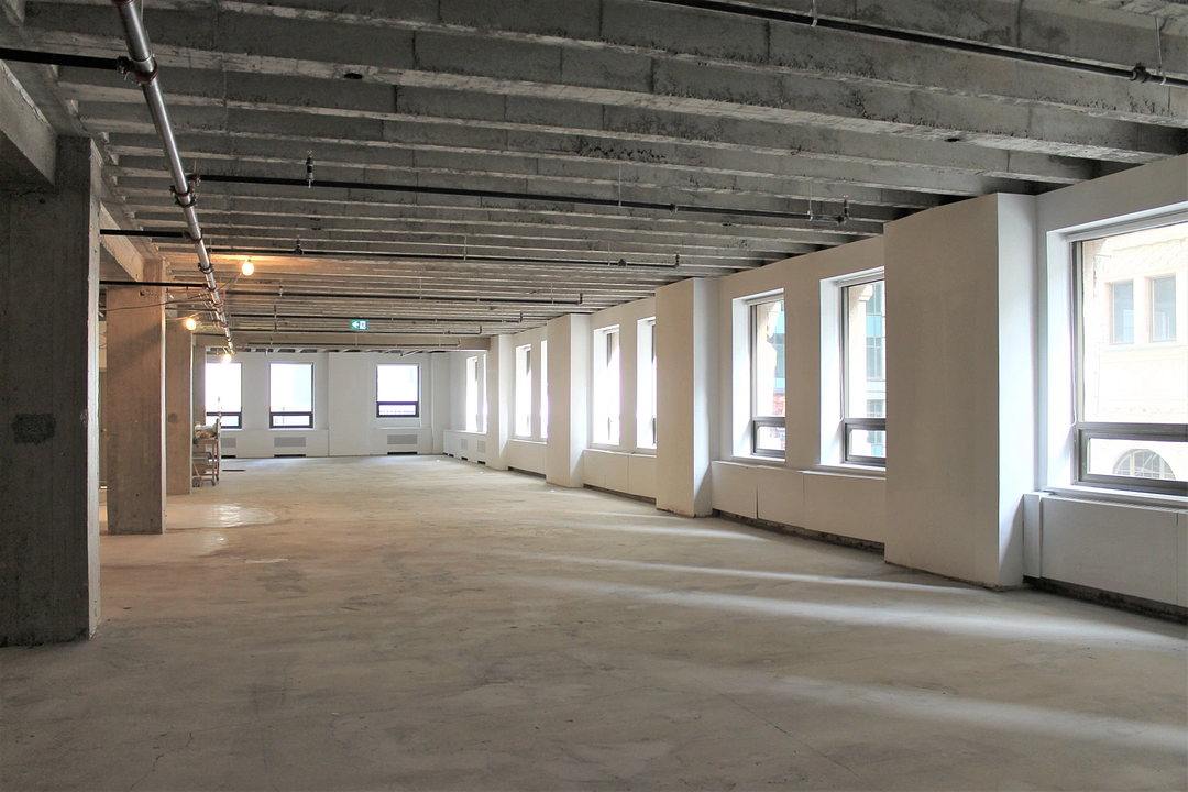 300 - 330 Bay Street, Toronto, ON