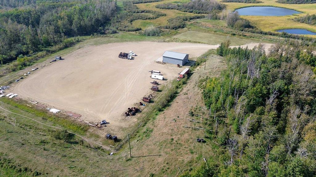 Township Road 400, Lacombe County, AB