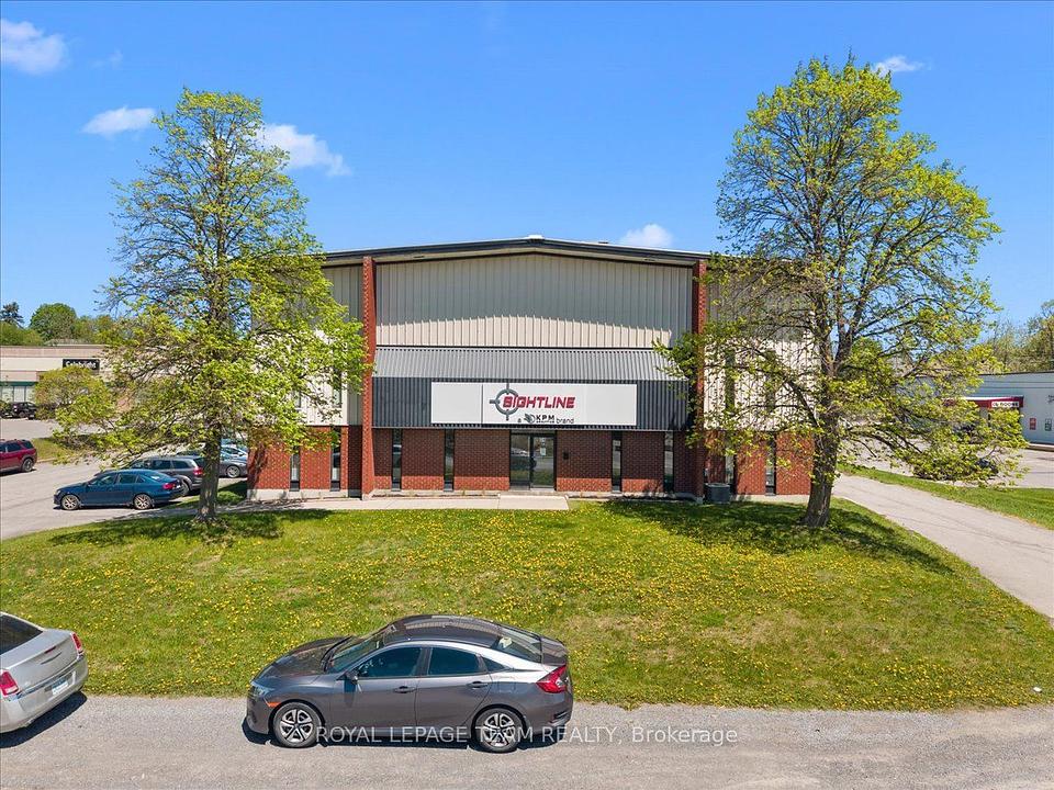 24 Edgewater Street, Ottawa, ON