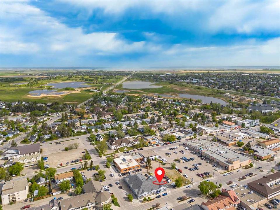 228 3 Avenue, Strathmore, AB