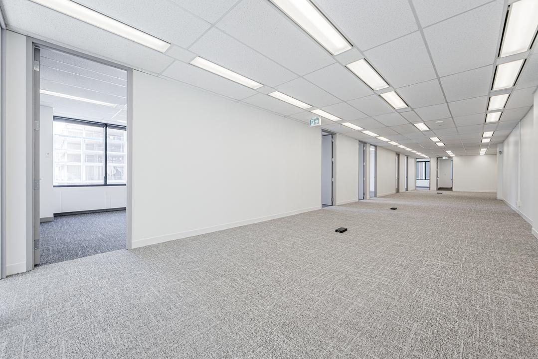 1200 - 180 Dundas Street West, Toronto, ON