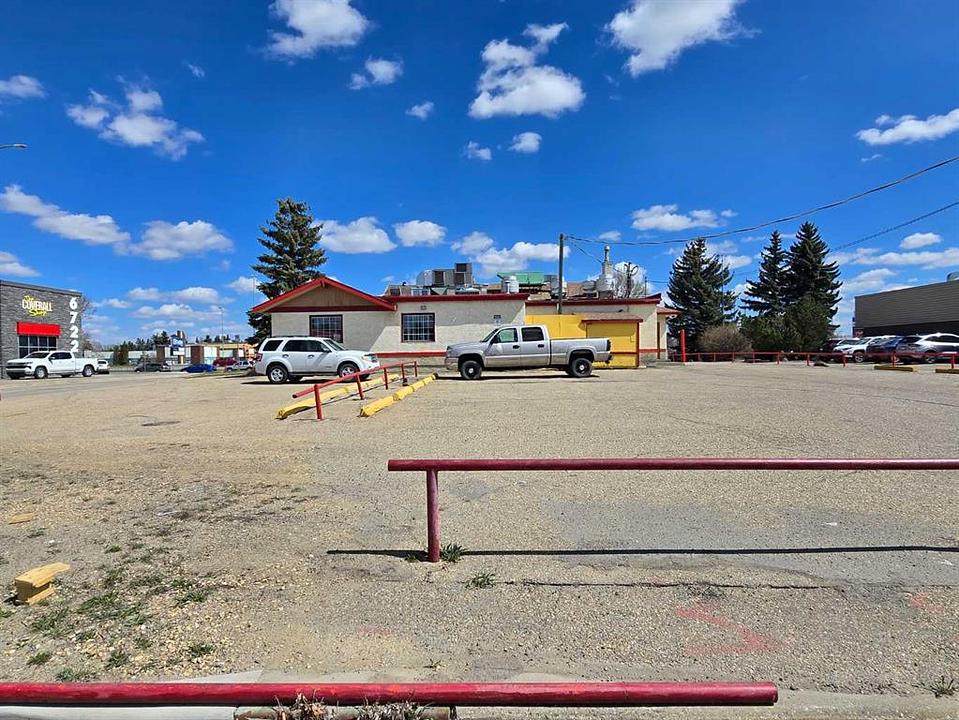 6712 50 Avenue, Red Deer, AB