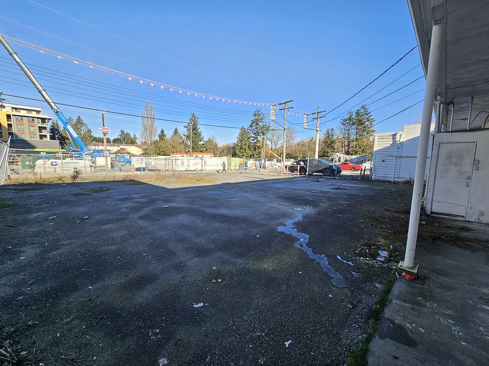 27271 Fraser Highway, Langley Township, BC
