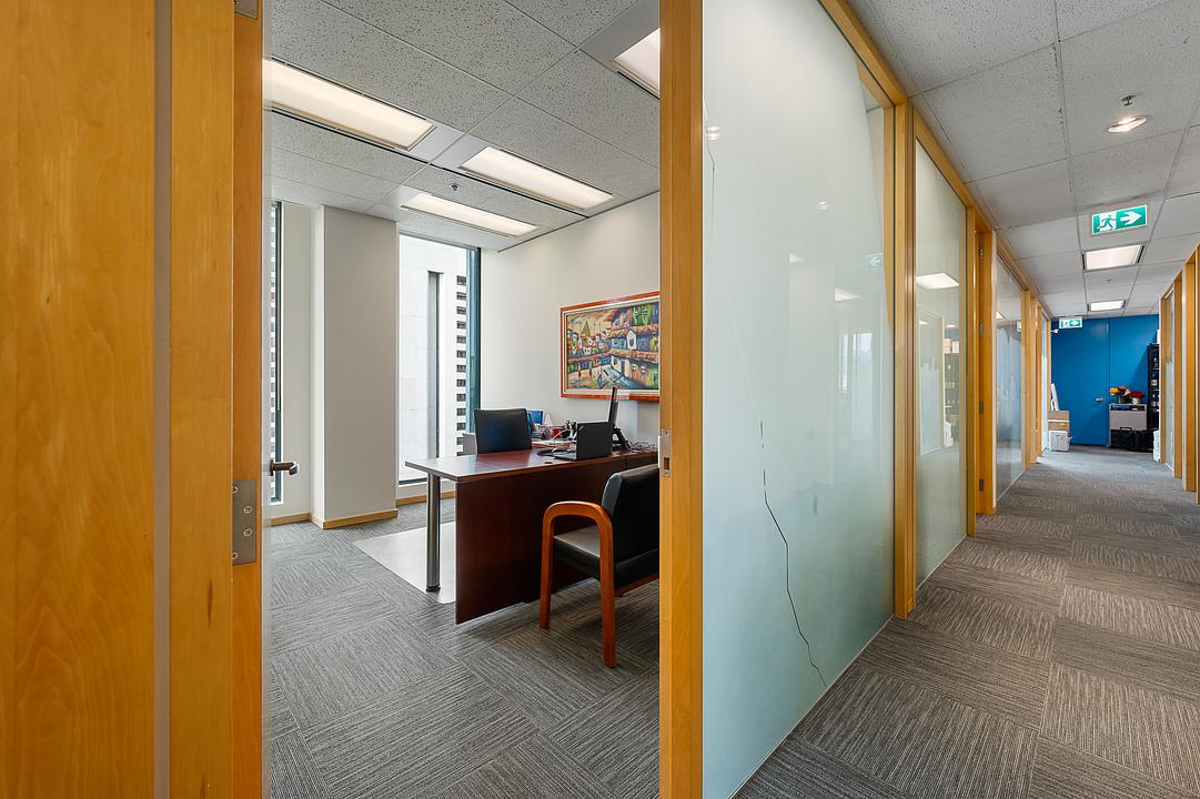 1918 - 925 West Georgia Street, Vancouver, BC